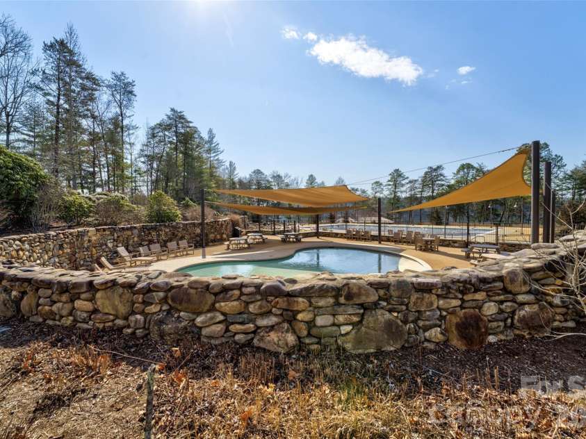 1814 Yellow Fork Trail, Nebo, NC 28761.  MLS# CAR4403220, YatesRealty ID 37334. 