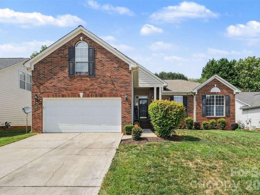 4017 Guilford Court, Concord, NC 28027.  MLS# CAR4400854, YatesRealty ID 37335. 