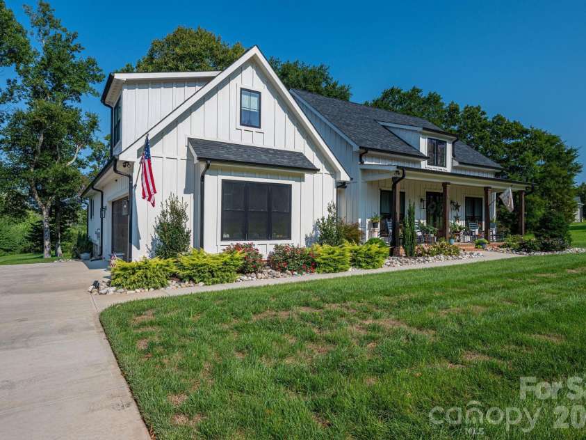 1877 Cline Farm Road, Lincolnton, NC 28092.  MLS# CAR4400423, YatesRealty ID 37336. 
