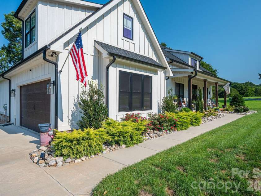 1877 Cline Farm Road, Lincolnton, NC 28092.  MLS# CAR4400423, YatesRealty ID 37336. 