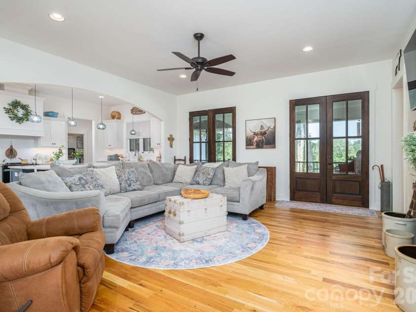 1877 Cline Farm Road, Lincolnton, NC 28092.  MLS# CAR4400423, YatesRealty ID 37336. 