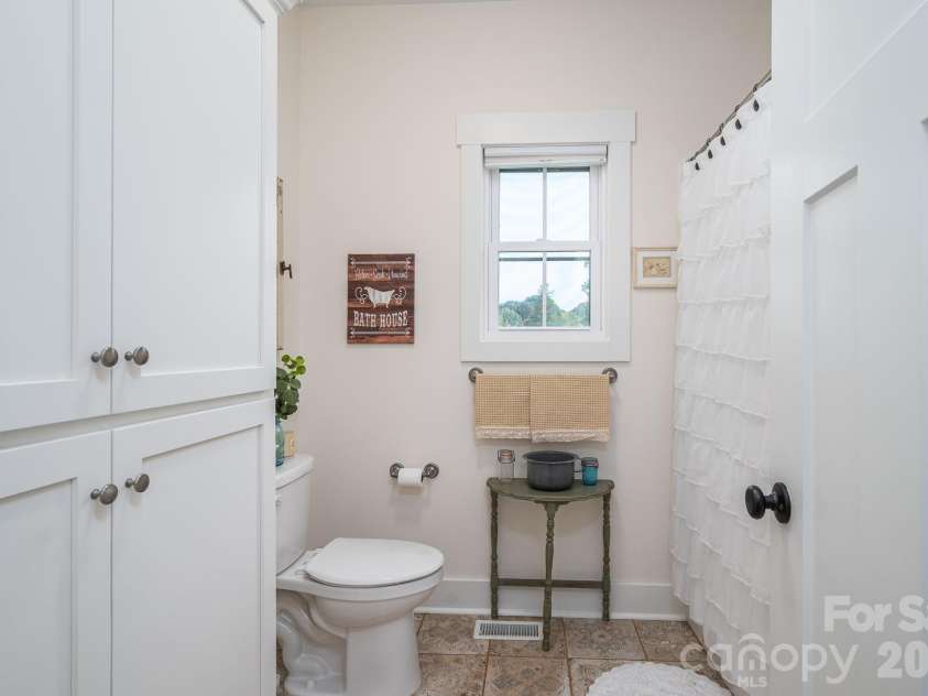 1877 Cline Farm Road, Lincolnton, NC 28092.  MLS# CAR4400423, YatesRealty ID 37336. 