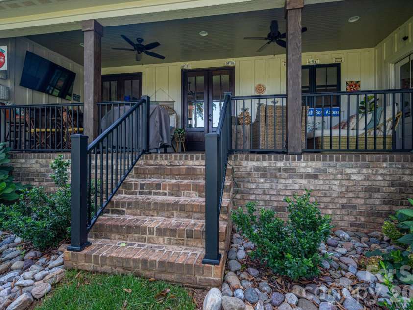 1877 Cline Farm Road, Lincolnton, NC 28092.  MLS# CAR4400423, YatesRealty ID 37336. 