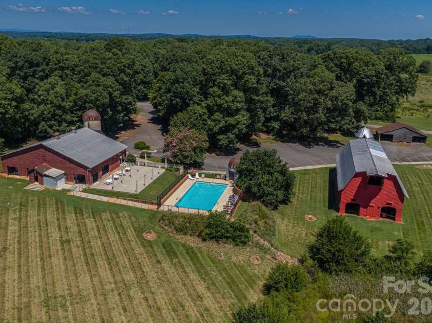 1877 Cline Farm Road, Lincolnton, NC 28092.  MLS# CAR4400423, YatesRealty ID 37336. 