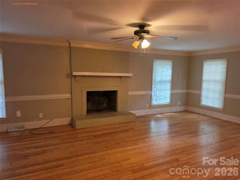 10416 Doylestown Road, Matthews, NC 28105.  MLS# CAR4402053, YatesRealty ID 37337. 