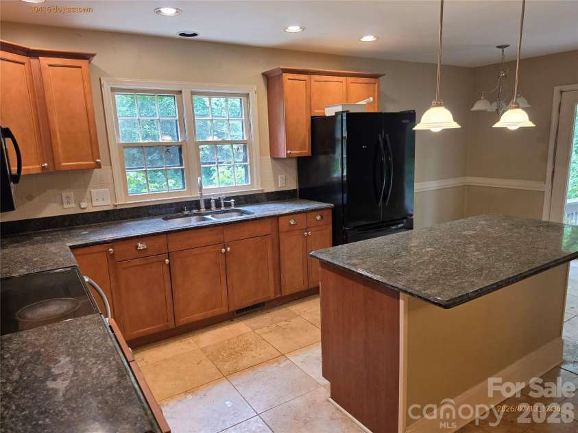 10416 Doylestown Road, Matthews, NC 28105.  MLS# CAR4402053, YatesRealty ID 37337. 