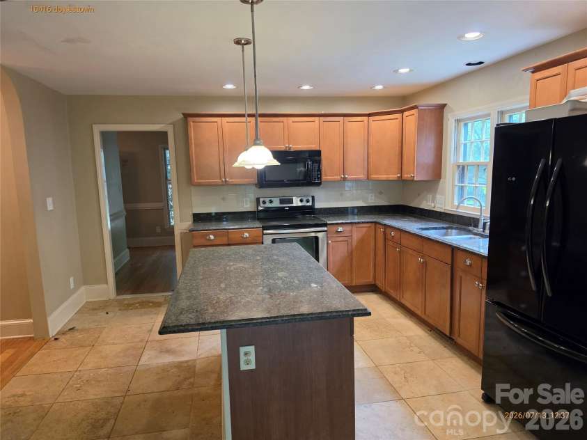 10416 Doylestown Road, Matthews, NC 28105.  MLS# CAR4402053, YatesRealty ID 37337. 