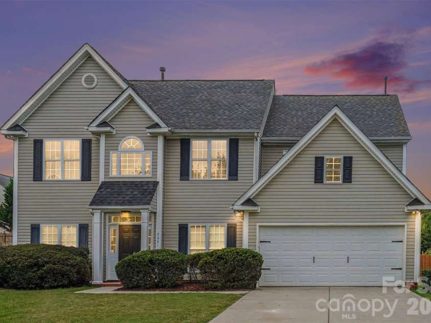 2001 Keystone Court, Monroe, NC 28110.  MLS# CAR4393401, YatesRealty ID 37338. 