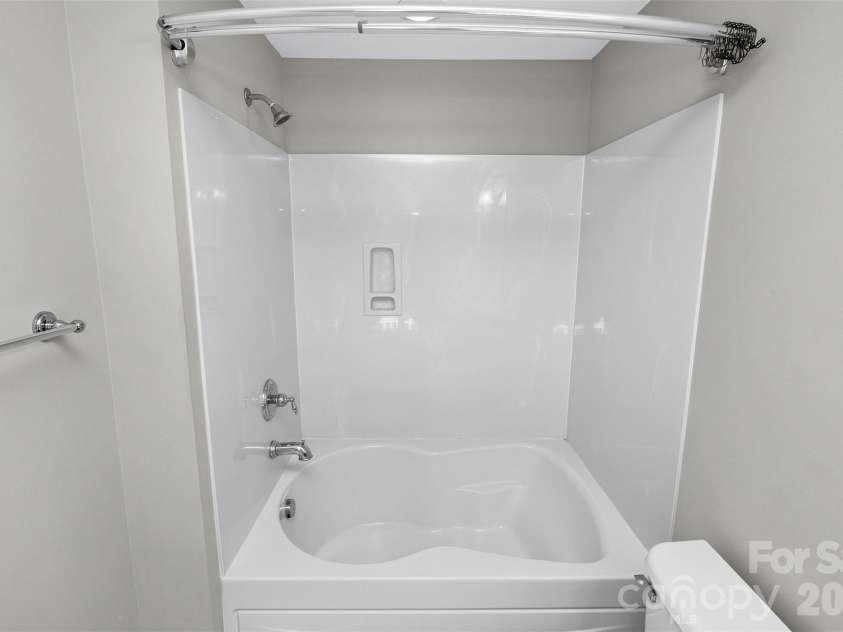 629 Sixth Baxter Crossing, Fort Mill, SC 29708.  MLS# CAR4399496, YatesRealty ID 37339. 