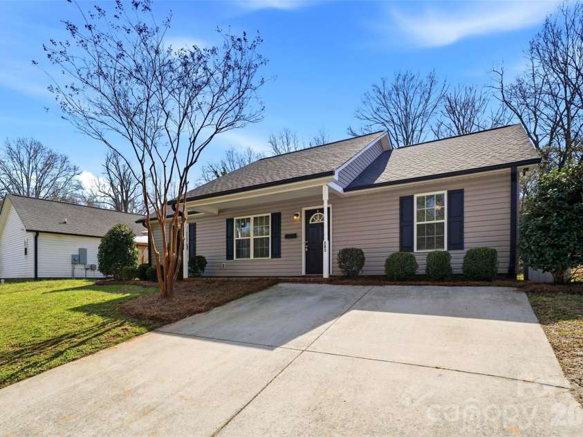 283 Houston Street, Concord, NC 28025.  MLS# CAR4355931, YatesRealty ID 3734. 