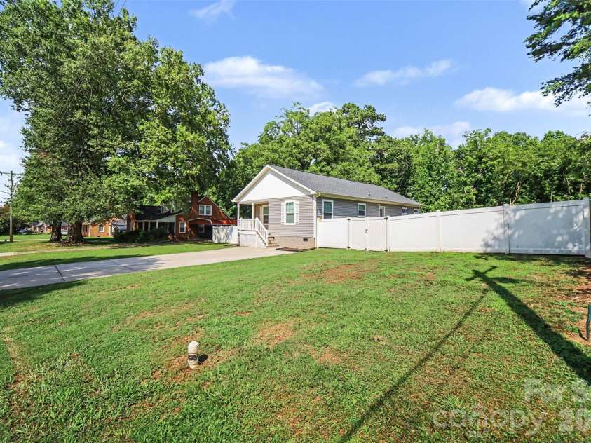 106 Beam Street, Lawndale, NC 28090.  MLS# CAR4399883, YatesRealty ID 37340. 
