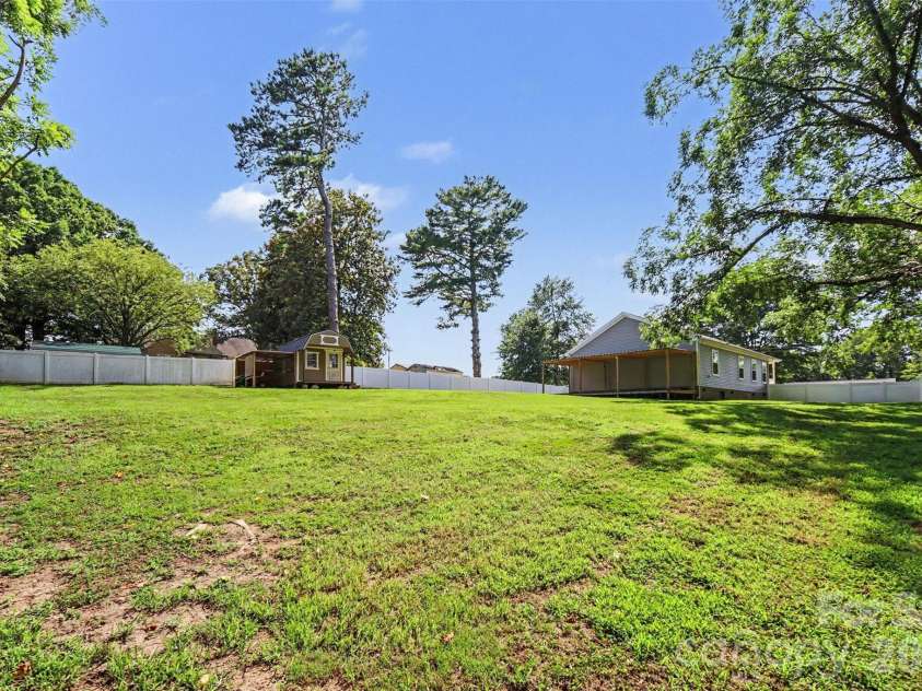 106 Beam Street, Lawndale, NC 28090.  MLS# CAR4399883, YatesRealty ID 37340. 