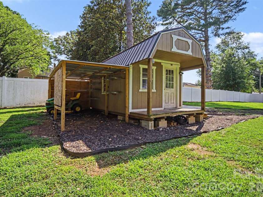 106 Beam Street, Lawndale, NC 28090.  MLS# CAR4399883, YatesRealty ID 37340. 