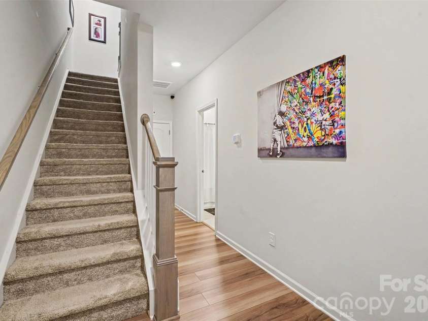10024 Hemingway Place, Charlotte, NC 28227.  MLS# CAR4403858, YatesRealty ID 37341. 