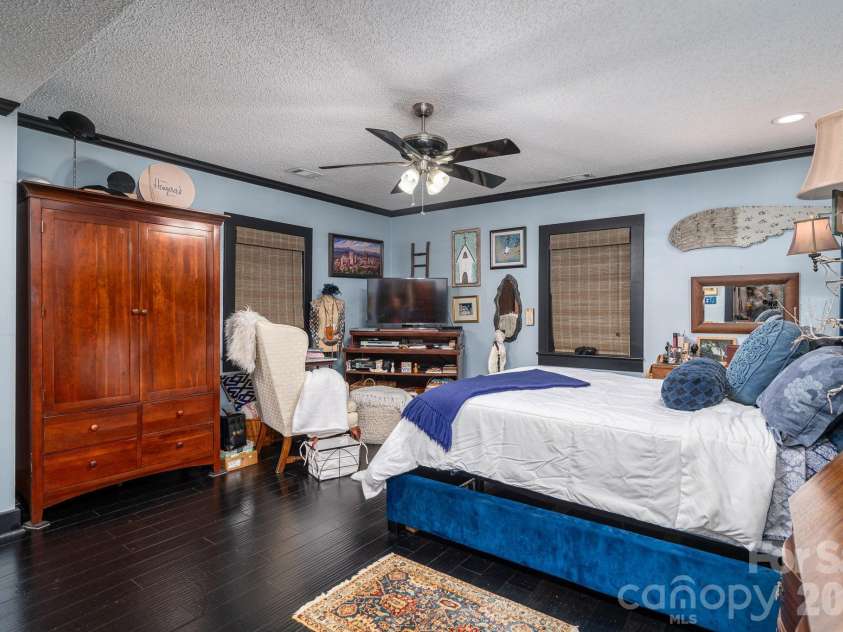 3512 Red Norris Drive, Maiden, NC 28650.  MLS# CAR4399949, YatesRealty ID 37342. 