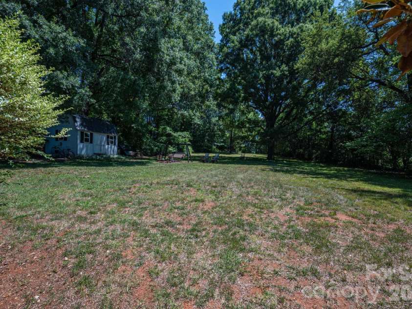 3512 Red Norris Drive, Maiden, NC 28650.  MLS# CAR4399949, YatesRealty ID 37342. 