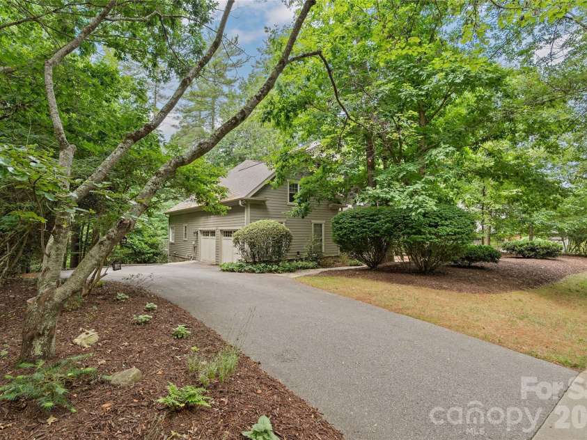 626 Wickhams Fancy Drive, Biltmore Lake, NC 28715.  MLS# CAR4398439, YatesRealty ID 37343. 