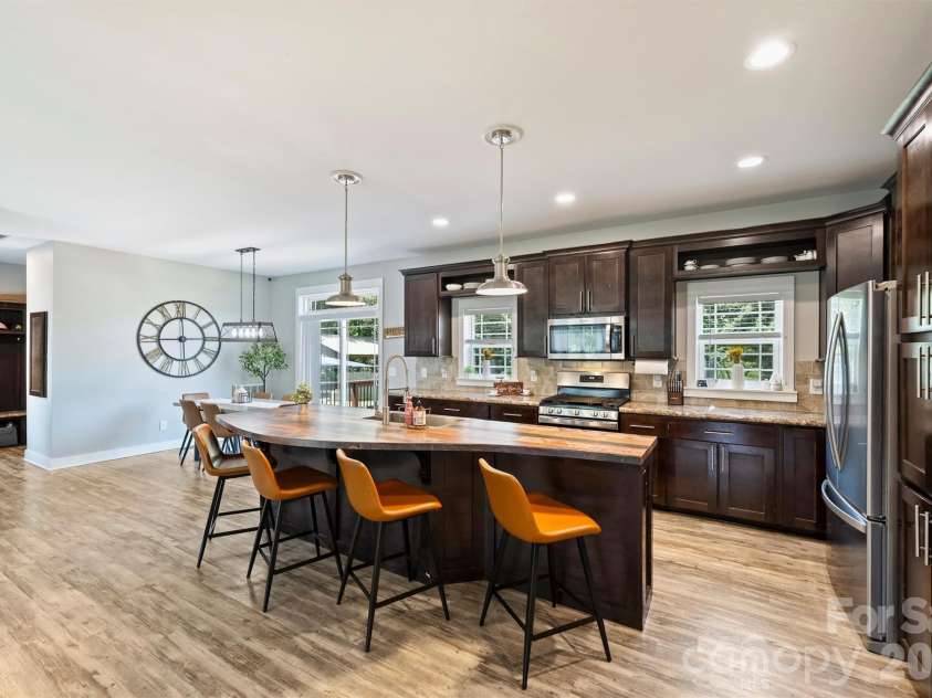 10943 Harrisburg Road, Fort Mill, SC 29707.  MLS# CAR4400831, YatesRealty ID 37344. 