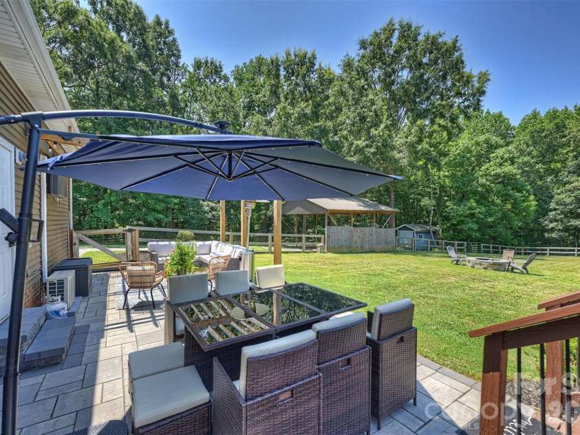 10943 Harrisburg Road, Fort Mill, SC 29707.  MLS# CAR4400831, YatesRealty ID 37344. 