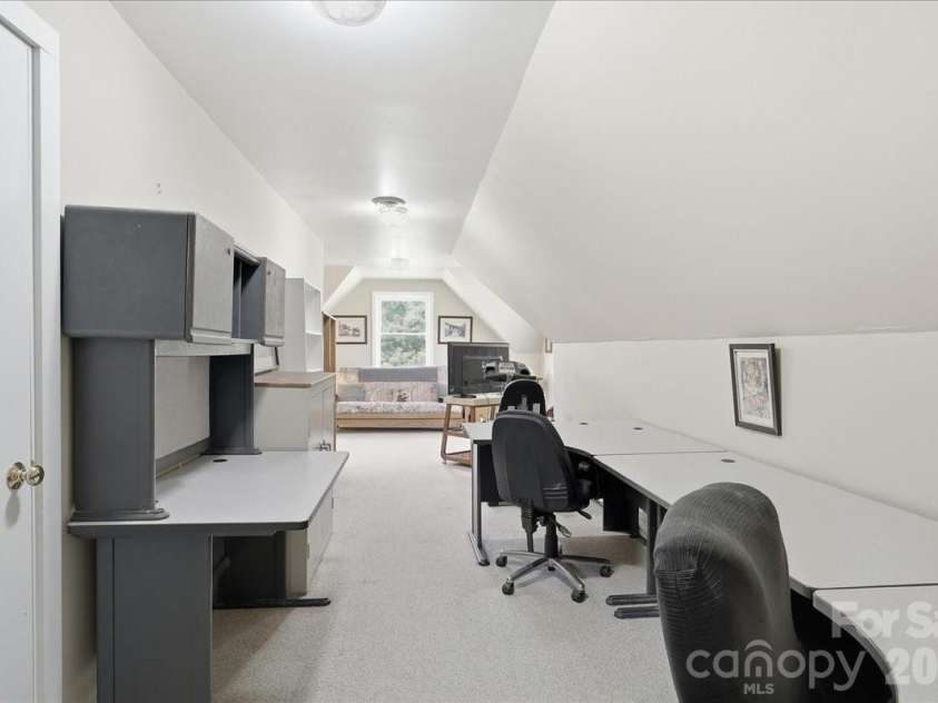 1506 Sandy Ridge Road, Monroe, NC 28112.  MLS# CAR4400348, YatesRealty ID 37346. Bonus Area Flex Space