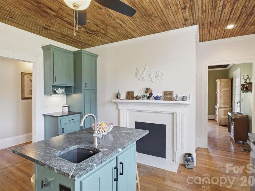 1506 Sandy Ridge Road, Monroe, NC 28112.  MLS# CAR4400348, YatesRealty ID 37346. Kitchen