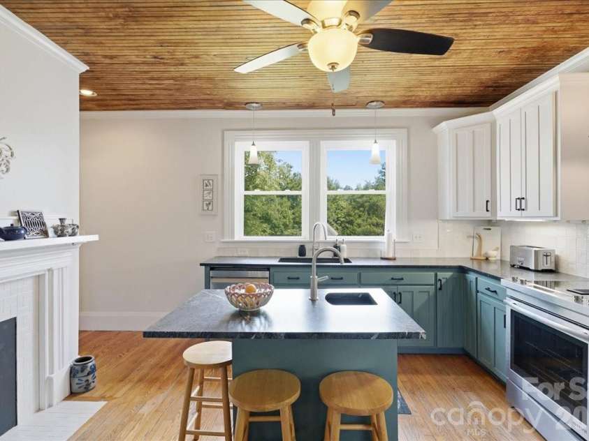 1506 Sandy Ridge Road, Monroe, NC 28112.  MLS# CAR4400348, YatesRealty ID 37346. Kitchen