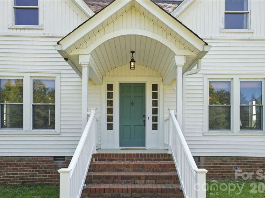 1506 Sandy Ridge Road, Monroe, NC 28112.  MLS# CAR4400348, YatesRealty ID 37346. Welcome!