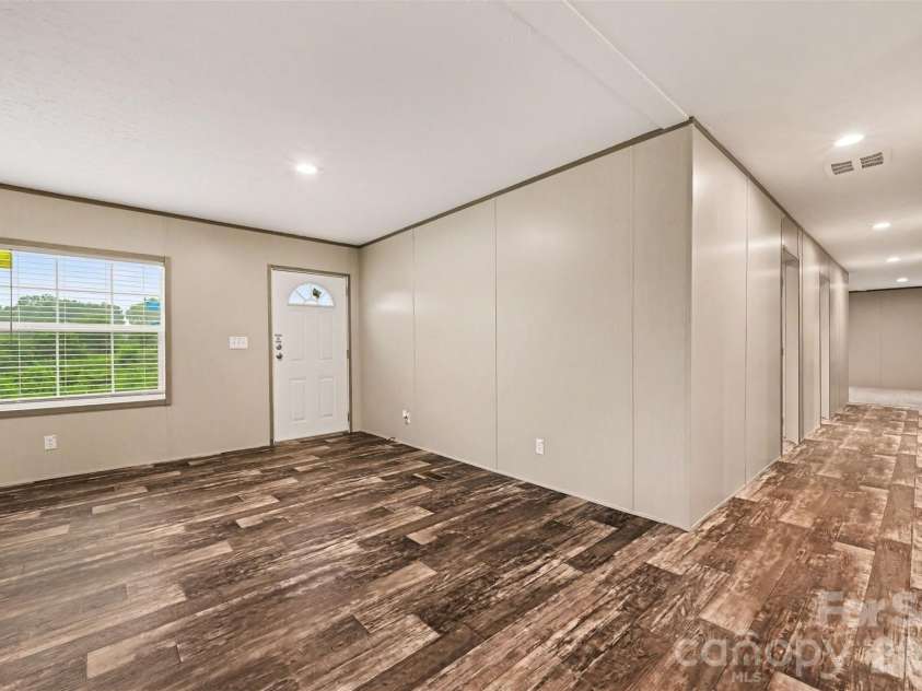 3032 Drake Circle, Shelby, NC 28152.  MLS# CAR4403903, YatesRealty ID 37348. 