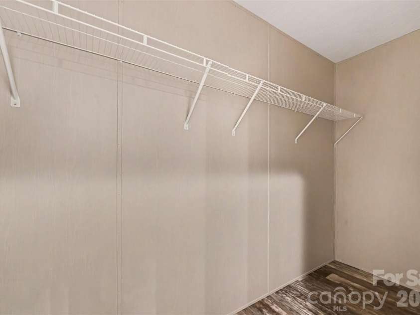 3032 Drake Circle, Shelby, NC 28152.  MLS# CAR4403903, YatesRealty ID 37348. 