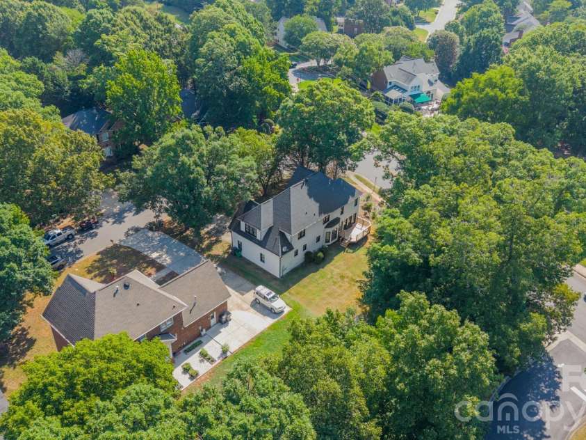 11550 Falling Leaves Drive, Charlotte, NC 28277.  MLS# CAR4377977, YatesRealty ID 37350. 
