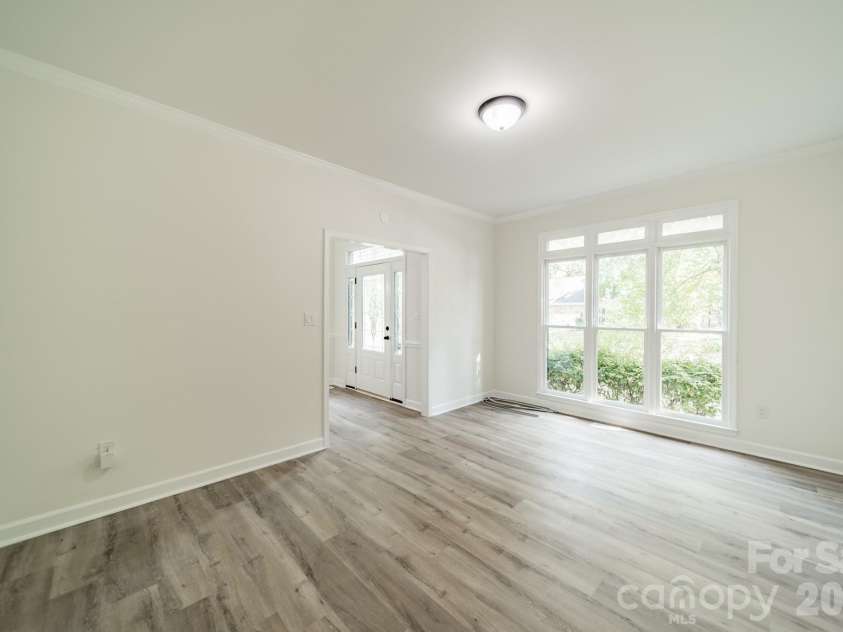 11550 Falling Leaves Drive, Charlotte, NC 28277.  MLS# CAR4377977, YatesRealty ID 37350. 