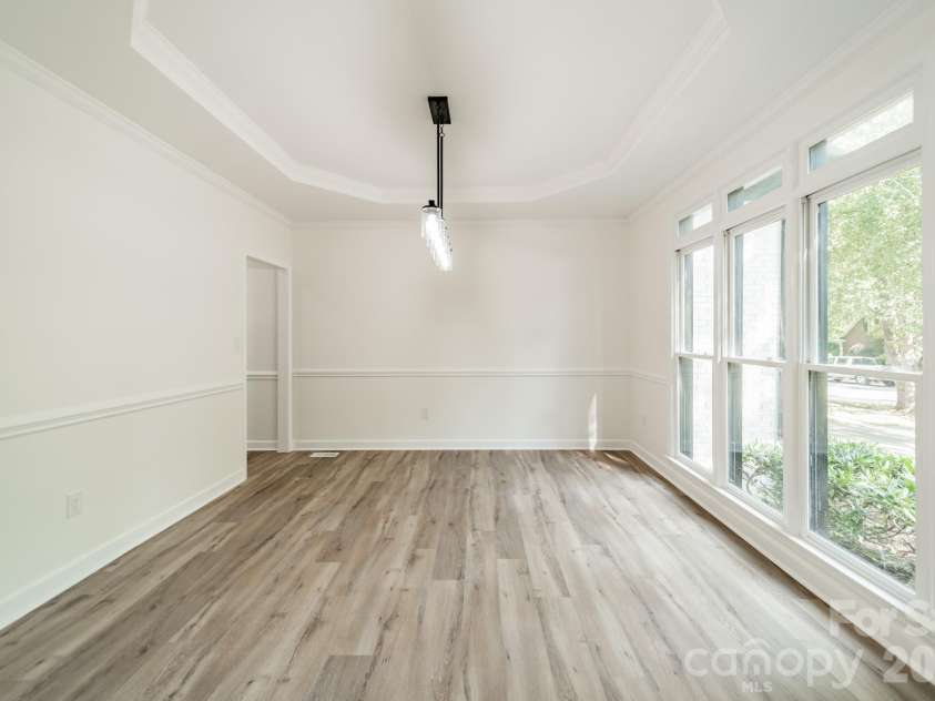 11550 Falling Leaves Drive, Charlotte, NC 28277.  MLS# CAR4377977, YatesRealty ID 37350. 