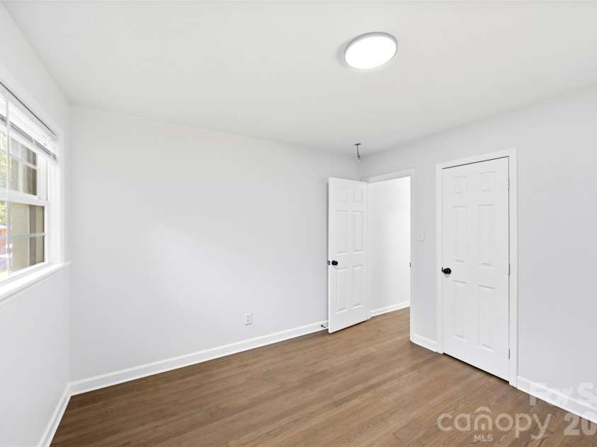 1047 White Plains Road, Charlotte, NC 28213.  MLS# CAR4392181, YatesRealty ID 37353. Second Bedroom