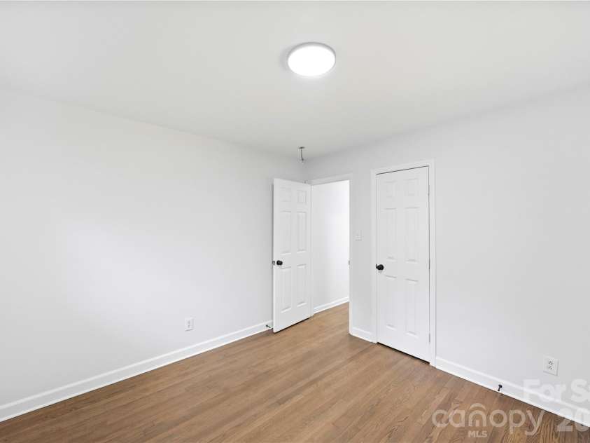 1047 White Plains Road, Charlotte, NC 28213.  MLS# CAR4392181, YatesRealty ID 37353. Second Bedroom