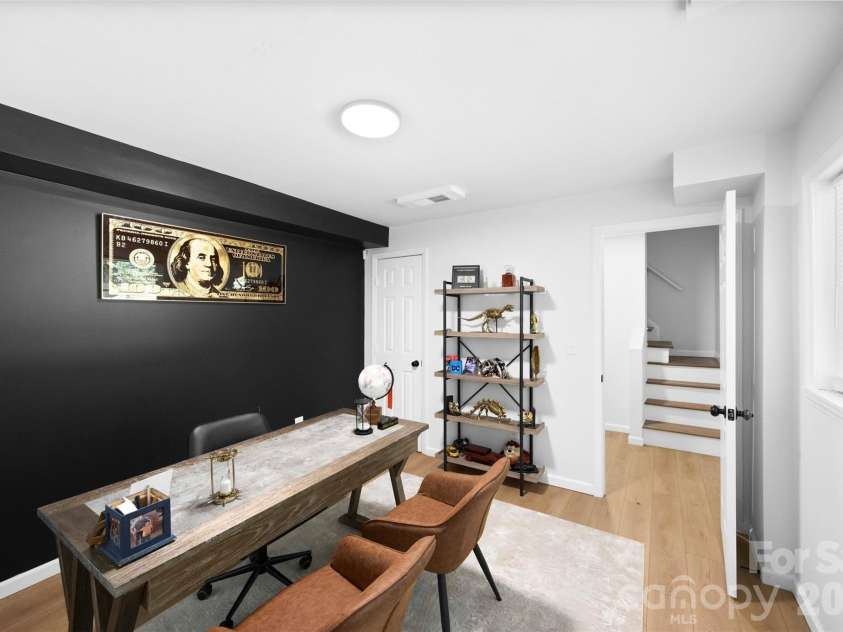 1047 White Plains Road, Charlotte, NC 28213.  MLS# CAR4392181, YatesRealty ID 37353. Third Bedroom/Office