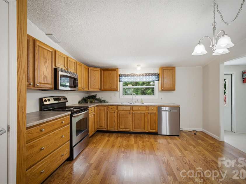 1130 Cedar Creek Drive, Morganton, NC 28655.  MLS# CAR4402408, YatesRealty ID 37356. 