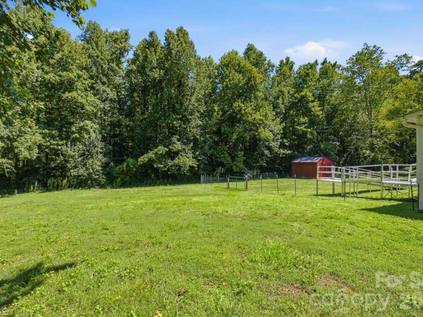 1130 Cedar Creek Drive, Morganton, NC 28655.  MLS# CAR4402408, YatesRealty ID 37356. Large Yard