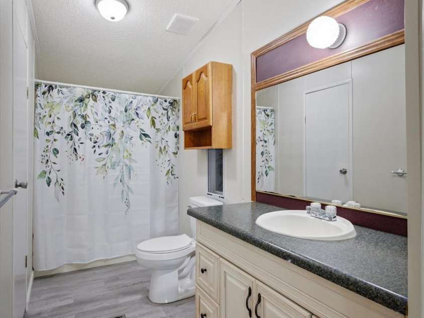 1130 Cedar Creek Drive, Morganton, NC 28655.  MLS# CAR4402408, YatesRealty ID 37356. Primary Suite
