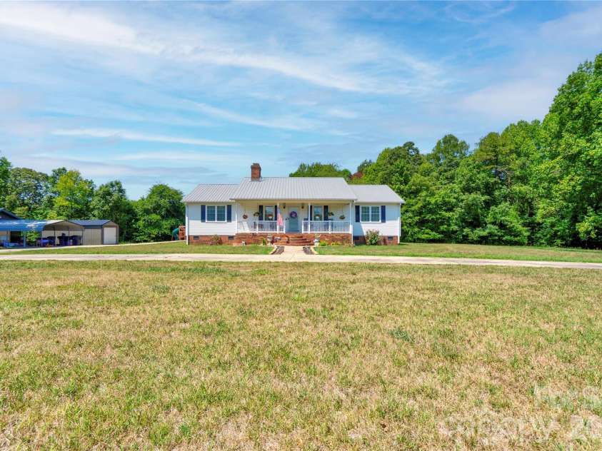 225 Westlee Street, Shelby, NC 28150.  MLS# CAR4398944, YatesRealty ID 37357. 