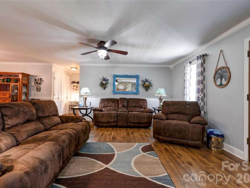 225 Westlee Street, Shelby, NC 28150.  MLS# CAR4398944, YatesRealty ID 37357. 