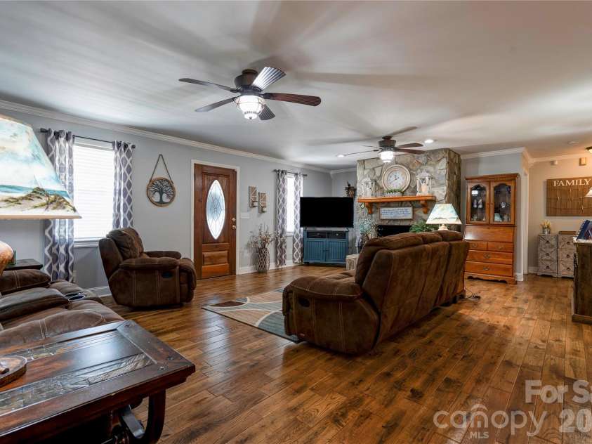 225 Westlee Street, Shelby, NC 28150.  MLS# CAR4398944, YatesRealty ID 37357. 