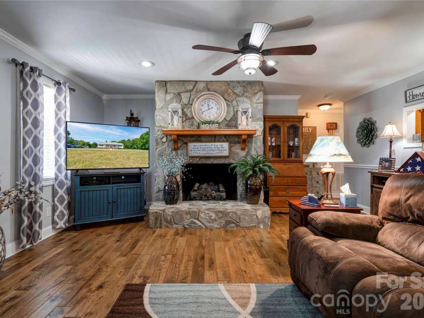 225 Westlee Street, Shelby, NC 28150.  MLS# CAR4398944, YatesRealty ID 37357. 