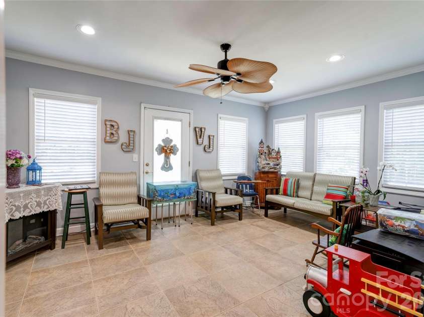 225 Westlee Street, Shelby, NC 28150.  MLS# CAR4398944, YatesRealty ID 37357. 
