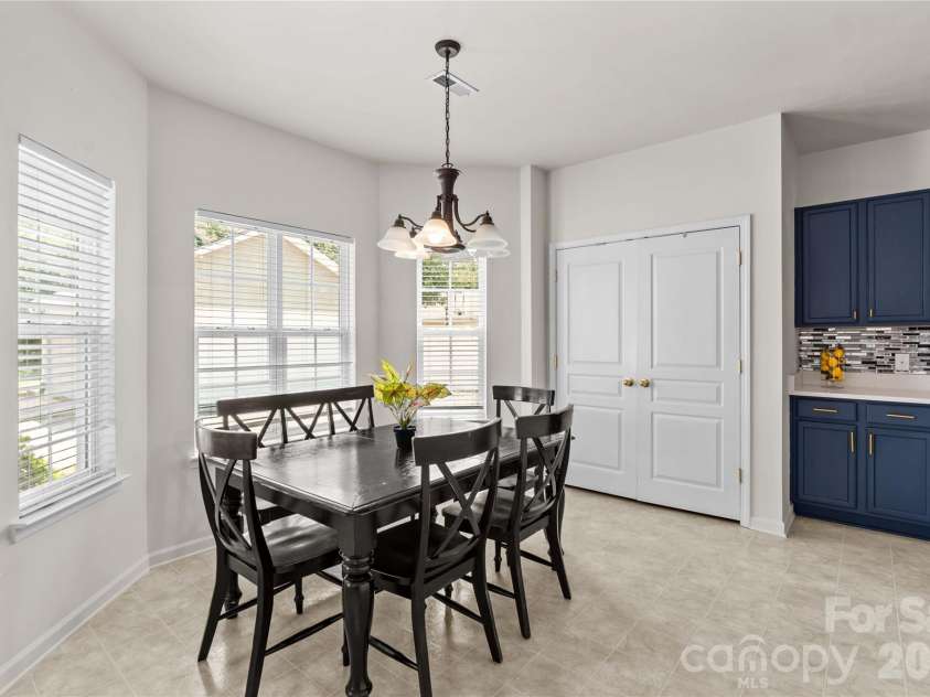 11148 Heritage Green Drive, Cornelius, NC 28031.  MLS# CAR4388818, YatesRealty ID 37358. 