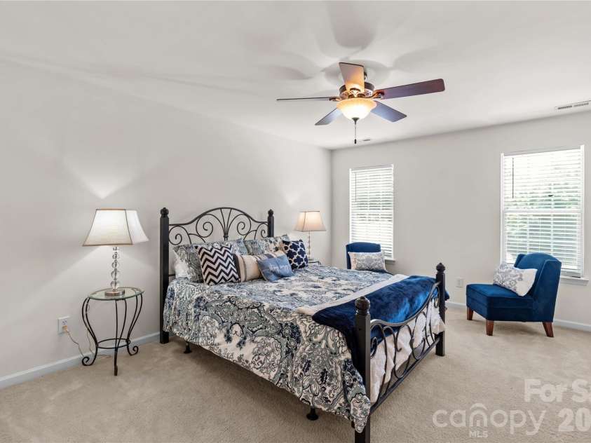 11148 Heritage Green Drive, Cornelius, NC 28031.  MLS# CAR4388818, YatesRealty ID 37358. 