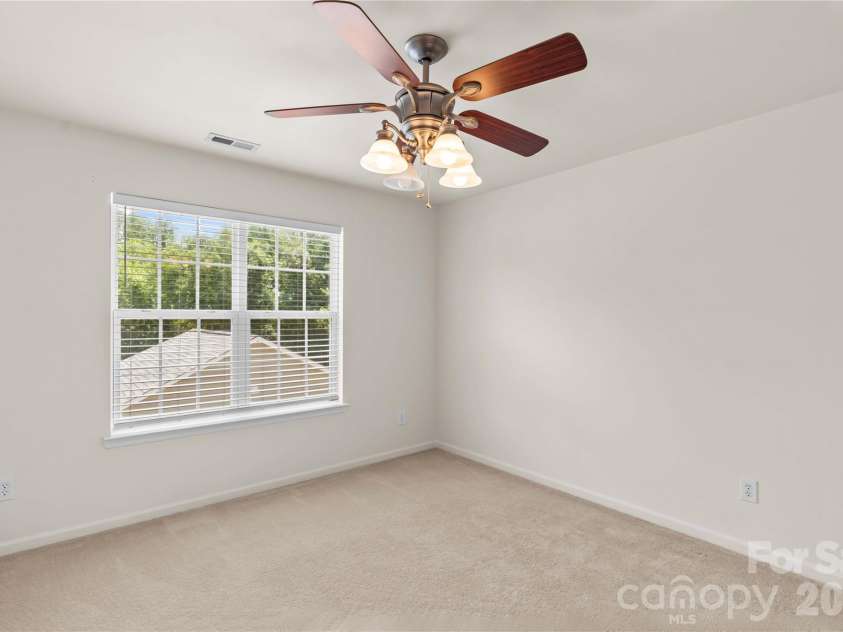 11148 Heritage Green Drive, Cornelius, NC 28031.  MLS# CAR4388818, YatesRealty ID 37358. 