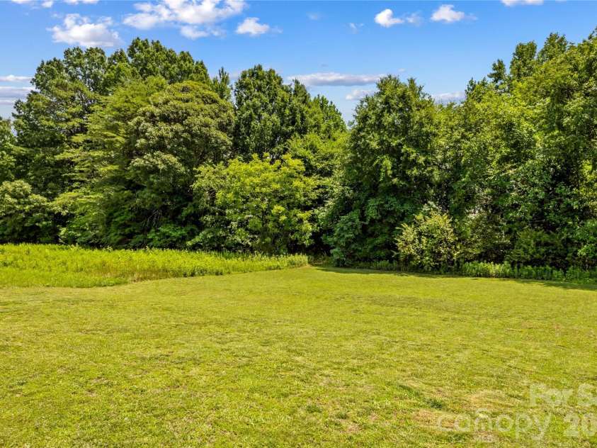 11148 Heritage Green Drive, Cornelius, NC 28031.  MLS# CAR4388818, YatesRealty ID 37358. 