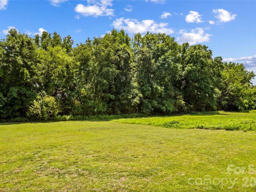 11148 Heritage Green Drive, Cornelius, NC 28031.  MLS# CAR4388818, YatesRealty ID 37358. 