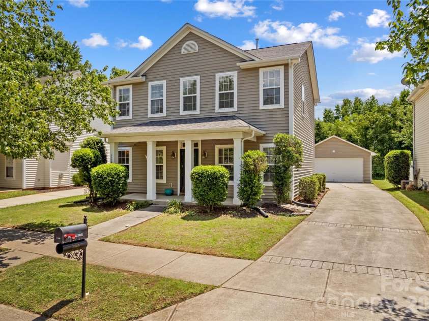 11148 Heritage Green Drive, Cornelius, NC 28031.  MLS# CAR4388818, YatesRealty ID 37358. 