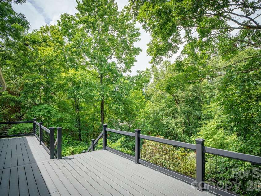 135 Buffalo Trail, Asheville, NC 28805.  MLS# CAR4394035, YatesRealty ID 37359. View in winter